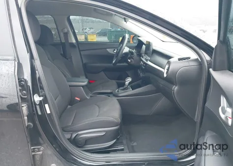 2021 Kia Forte Lxs из США, поврежденный, VIN 3KPF24AD5ME360228